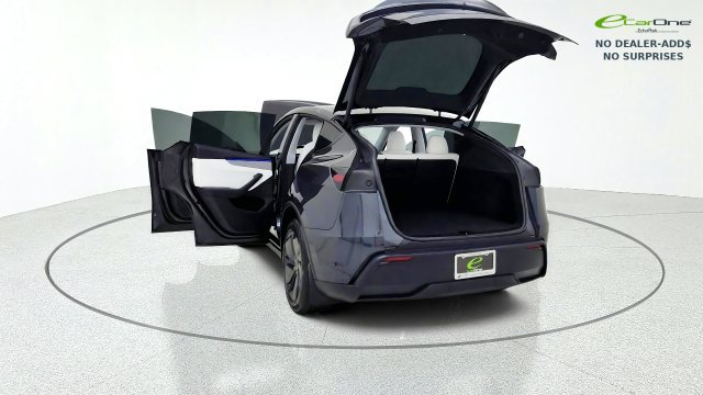 Used 2026 Tesla Model Y AWD image 16