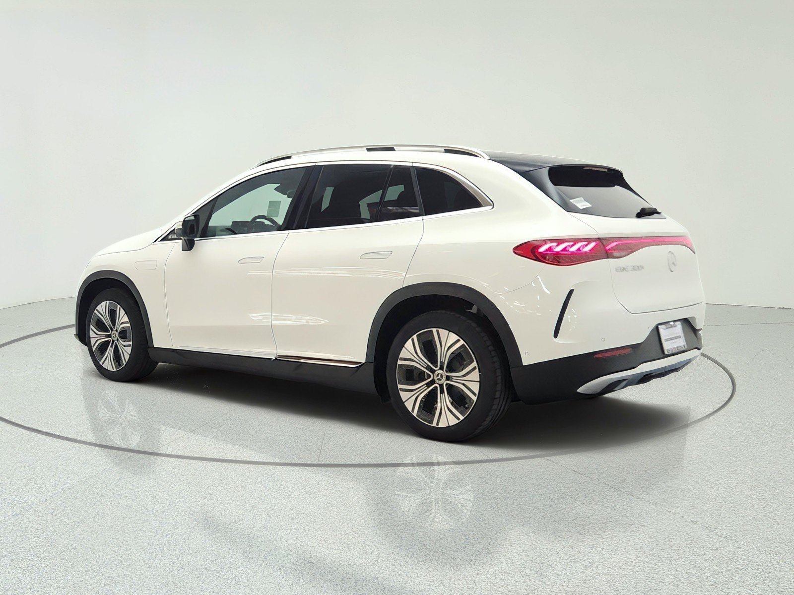 New 2027 Mercedes-Benz EQE 320+ SUV image 7