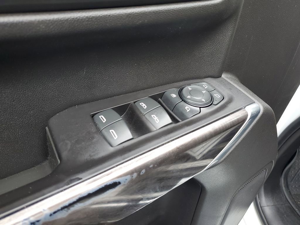Used 2019 Chevrolet Silverado 1500 LTZ AWD/4WD image 13