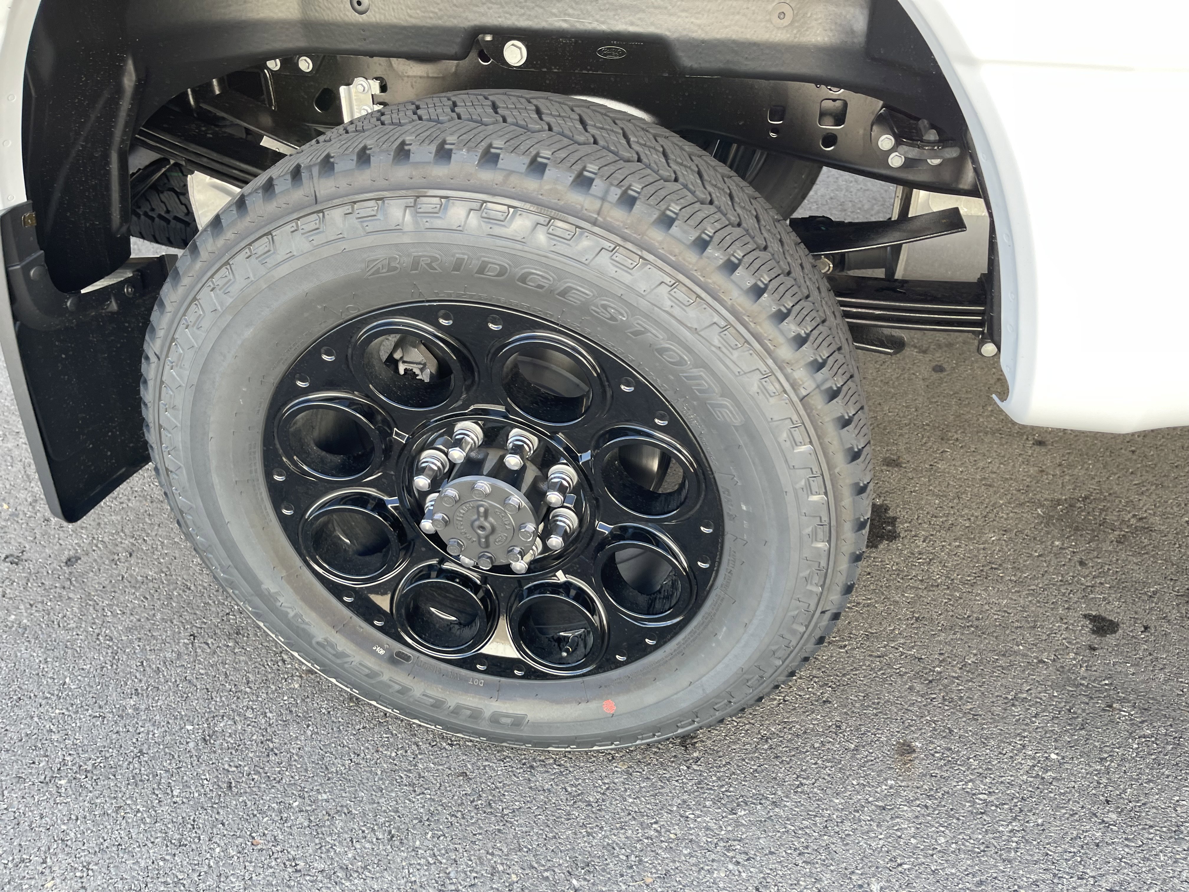 New 2026 Ford F350 Lariat w/ Black Appearance Package image 37