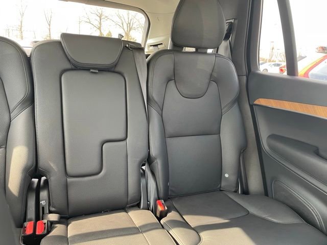 Used 2024 Volvo XC90 T8 Plus w/ Protection Package Premier image 15