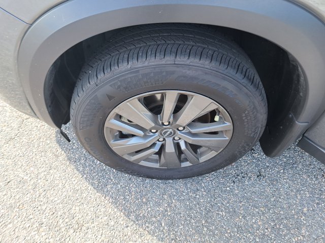 Used 2026 Nissan Pathfinder SV FWD image 28