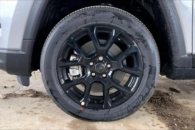 New 2026 Jeep Compass Latitude AWD/4WD image 39