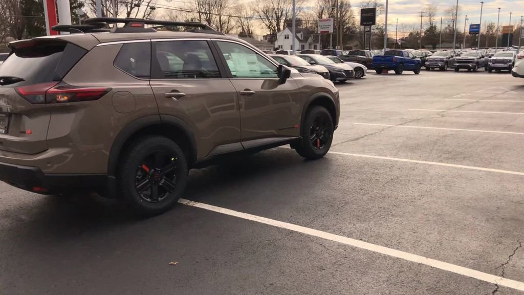 New 2026 Nissan Rogue SV AWD/4WD image 8
