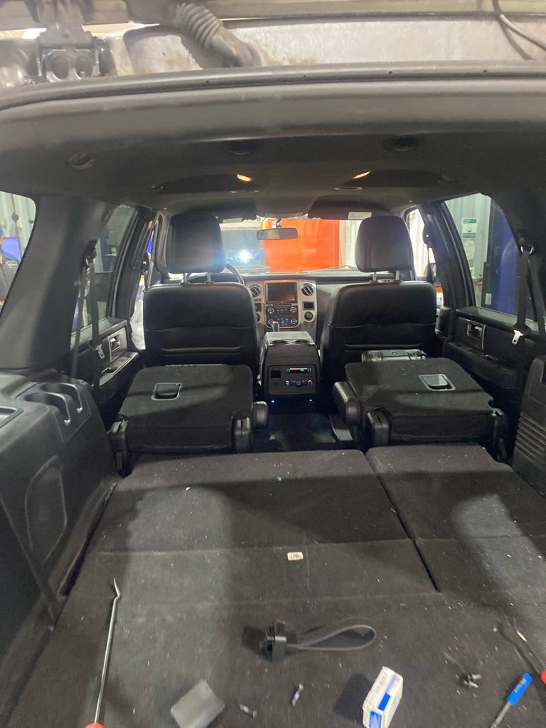 Certified 2017 Ford Expedition XLT w/ Equipment Group 202A AWD/4WD image 9