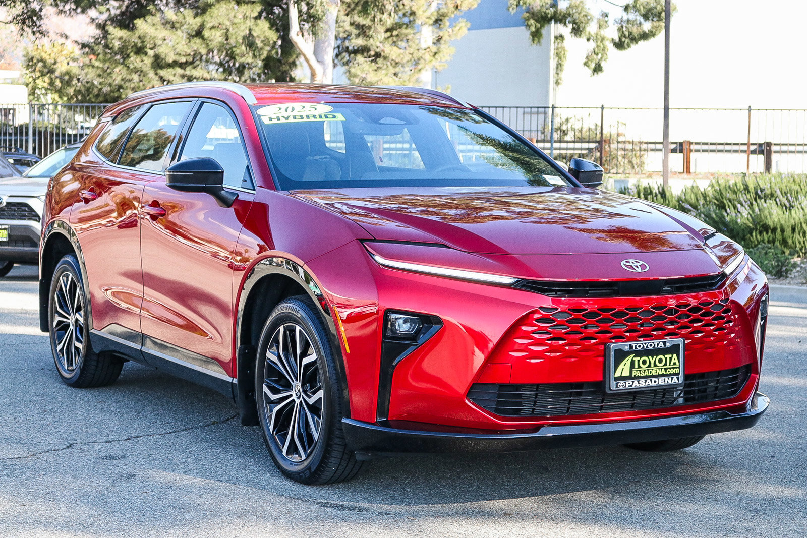 Used 2025 Toyota Crown Signia image 3