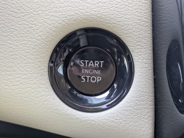 Used 2025 Nissan Armada Platinum w/ Convenience Package RWD image 35