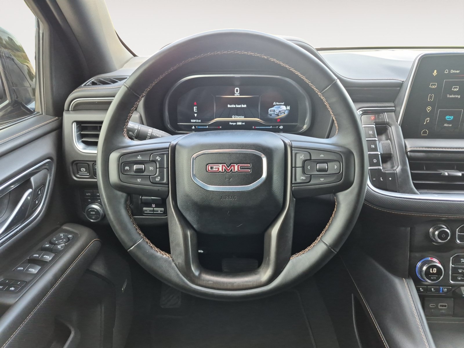 Used 2024 GMC Yukon XL AT4 w/ AT4 Premium Plus Package AWD/4WD image 12