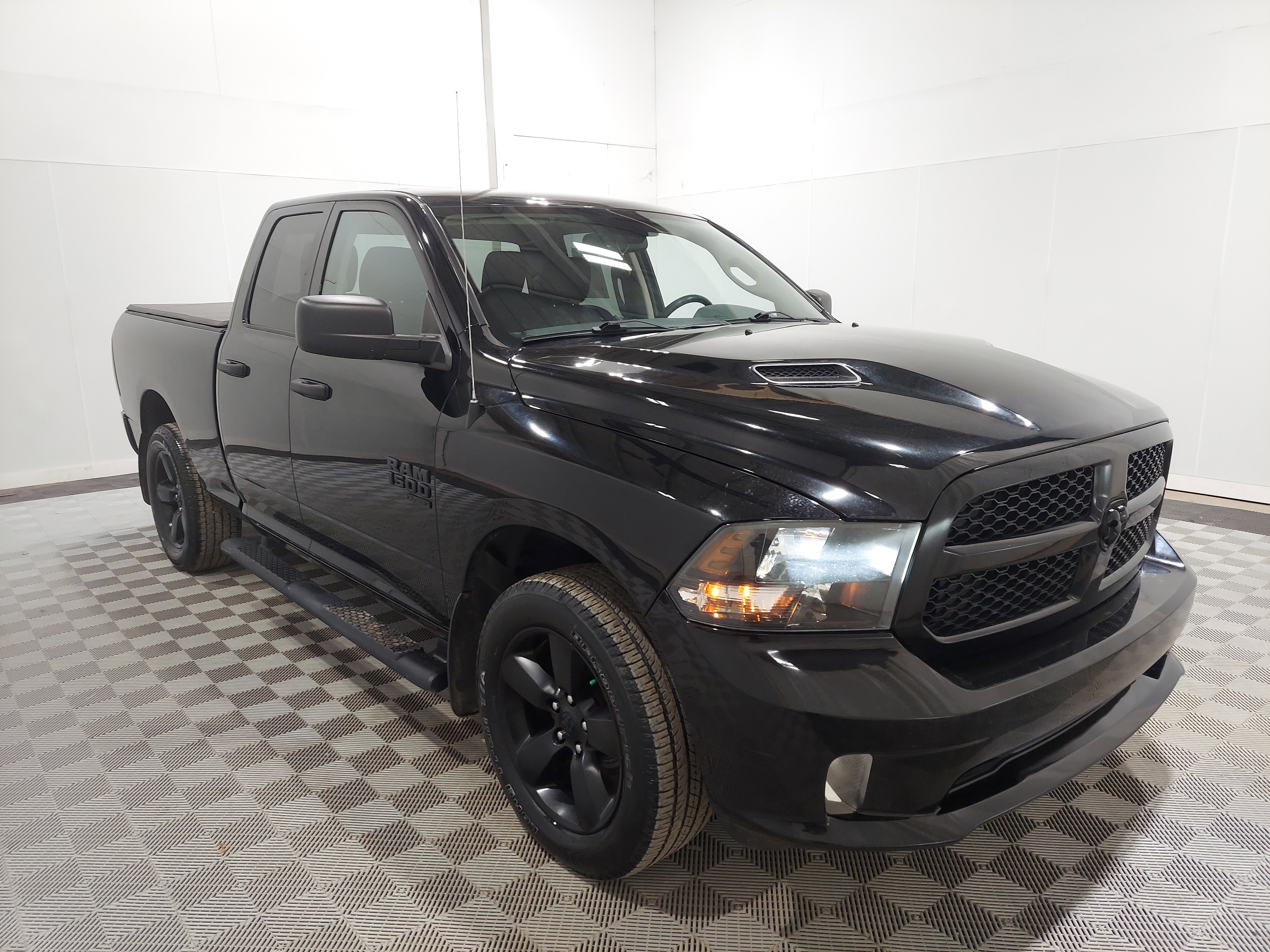 Used 2020 RAM 1500 Express w/ Wheel & Sound Group AWD/4WD image 4