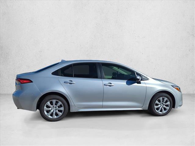 Used 2026 Toyota Corolla LE FWD image 4