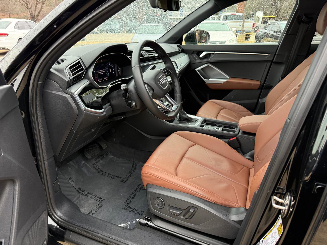 Used 2020 Audi Q3 2.0T Premium w/ Convenience Package image 10