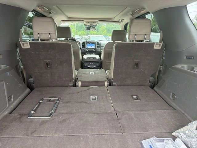 Used 2019 Ford Expedition Limited w/ Equipment Group 301A RWD image 15