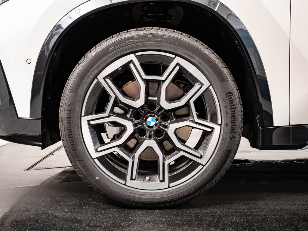 New 2026 BMW X1 xDrive28i w/ Technology Package AWD/4WD image 13