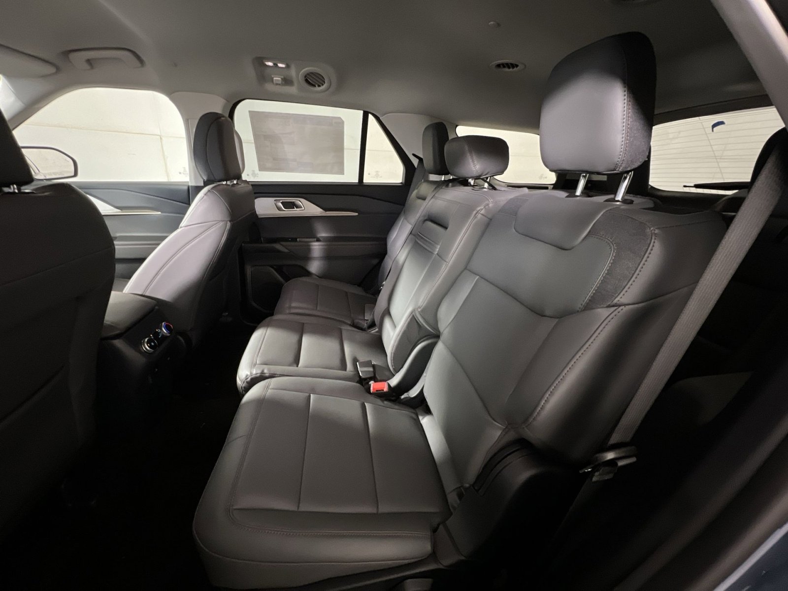 New 2026 Ford Explorer Active w/ Active Comfort Package image 23