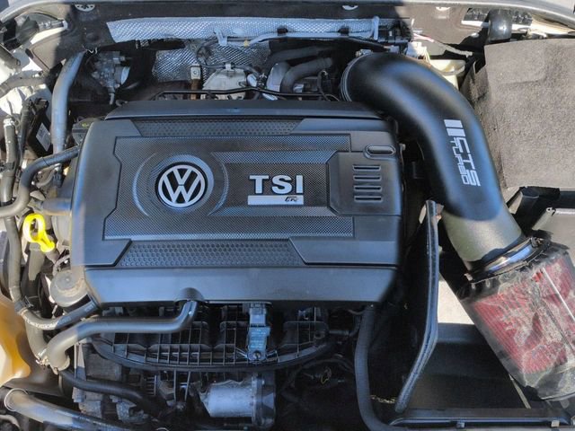 Used 2017 Volkswagen Golf 4-Door image 29