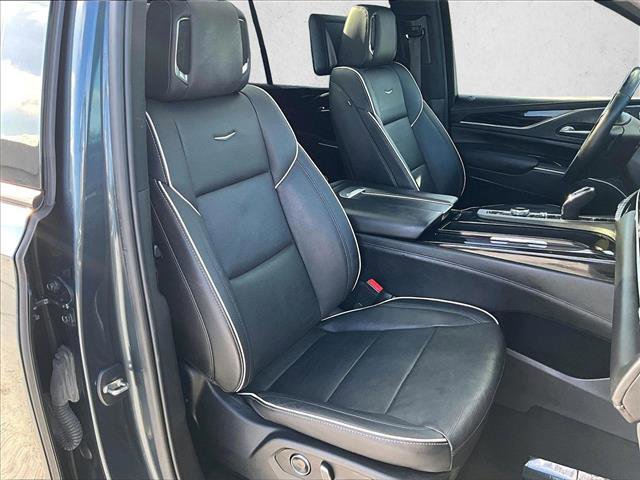 Used 2021 Cadillac Escalade ESV Sport w/ Driver Assist Tech Package image 9