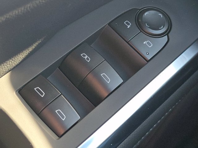 New 2027 Chevrolet Traverse LT w/ Driver Confidence Package FWD image 24