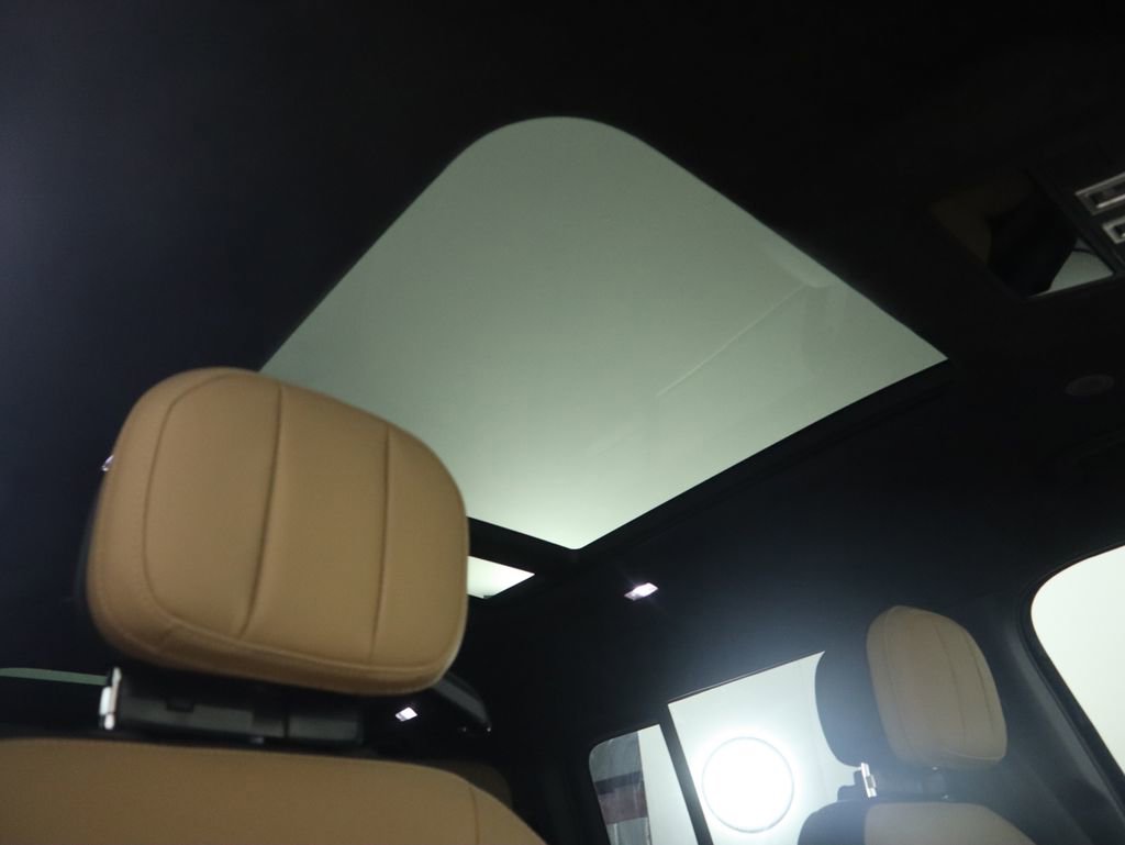 New 2025 Land Rover Defender 130 V8 image 19