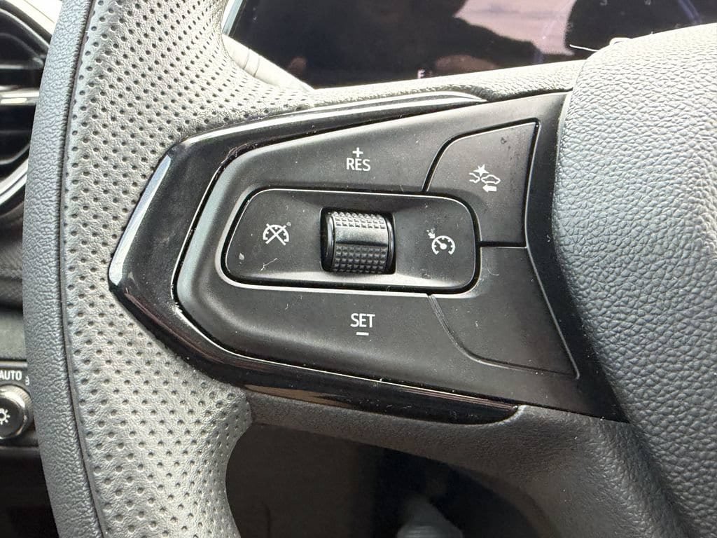 Used 2024 Chevrolet TrailBlazer LT w/ Driver Confidence Package AWD/4WD image 28
