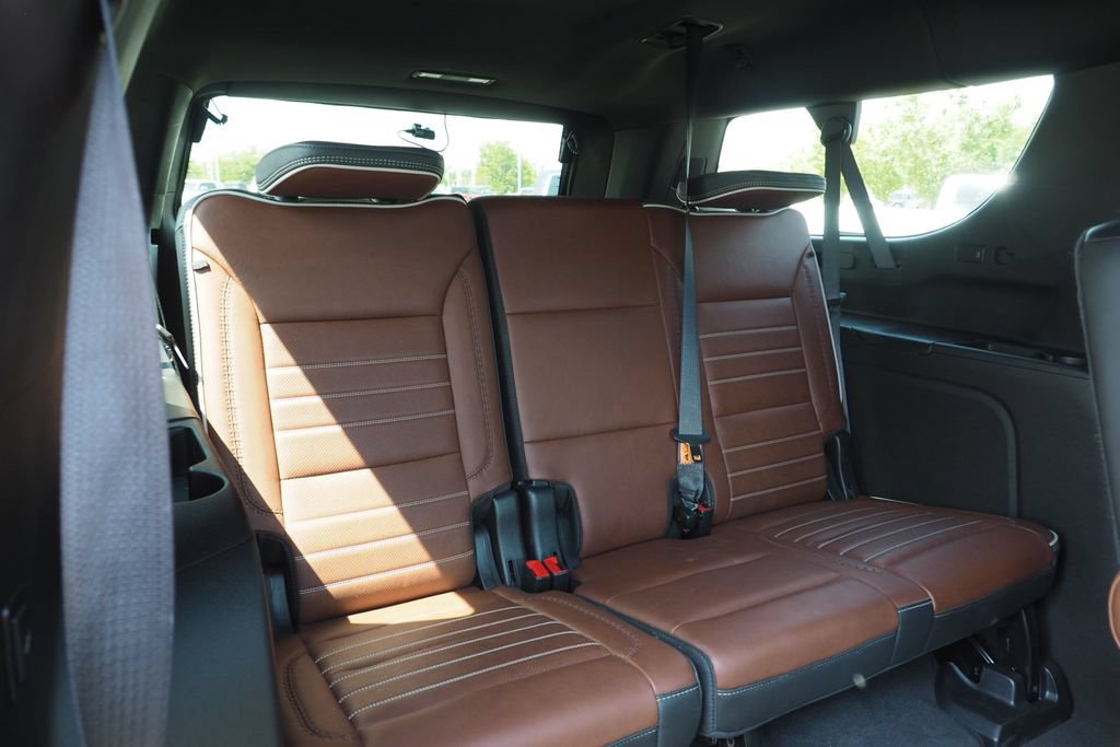 Used 2024 GMC Yukon XL Denali Ultimate AWD/4WD image 22