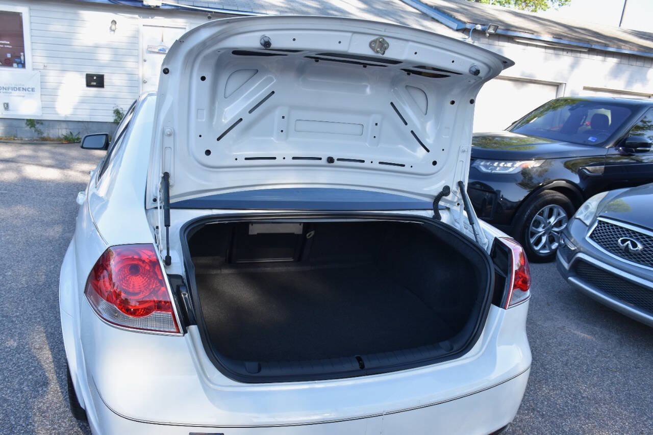 Used 2008 Pontiac G8 RWD image 21