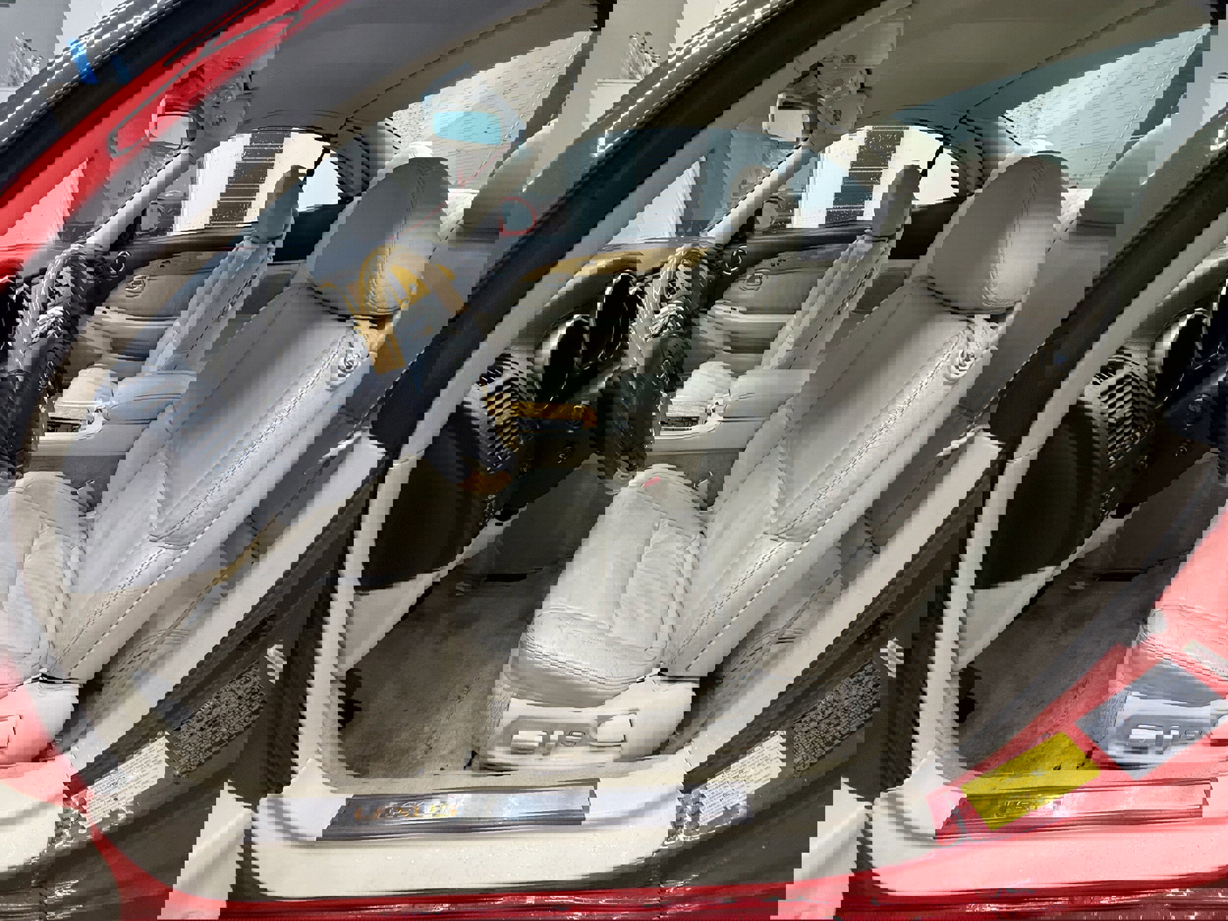 Used 2004 Lexus SC 430 Convertible image 11