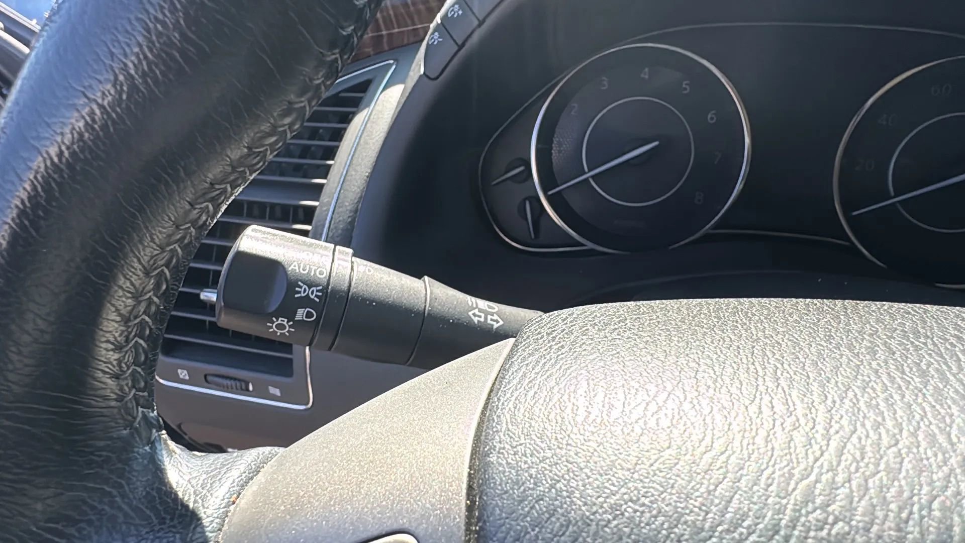 Used 2019 Nissan Armada Platinum w/ Interior Lighting Package AWD/4WD image 13