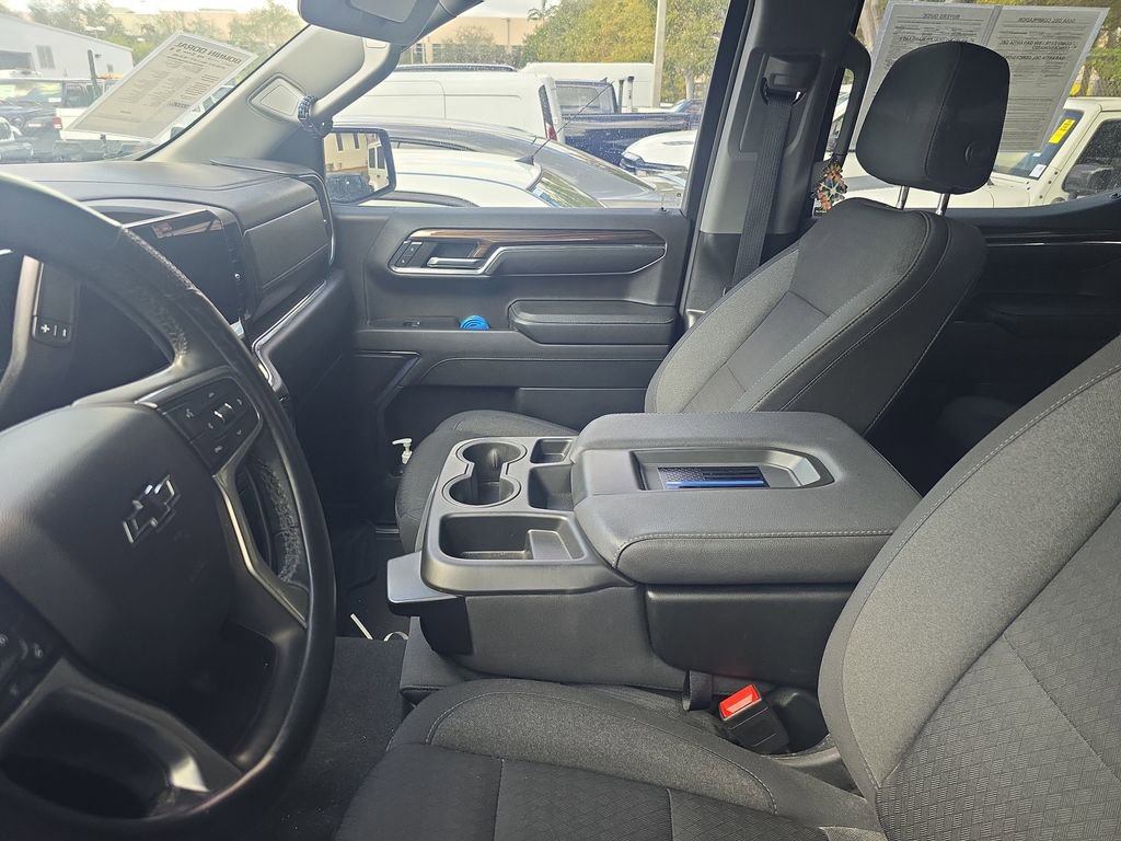 Used 2024 Chevrolet Silverado 1500 RST image 10