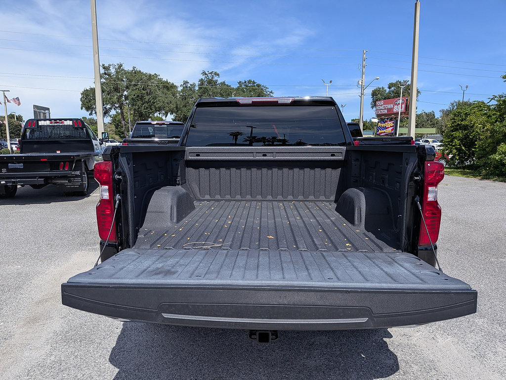 Used 2023 Chevrolet Silverado 1500 LT AWD/4WD image 39