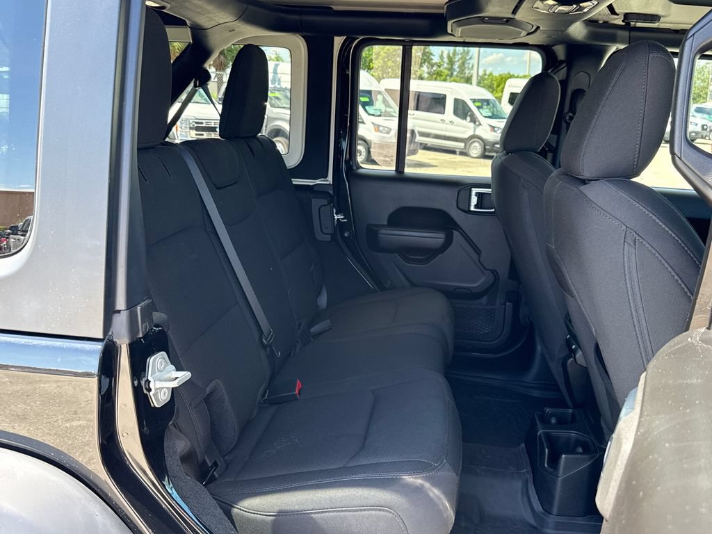 Used 2023 Jeep Wrangler Unlimited Sport AWD/4WD image 24
