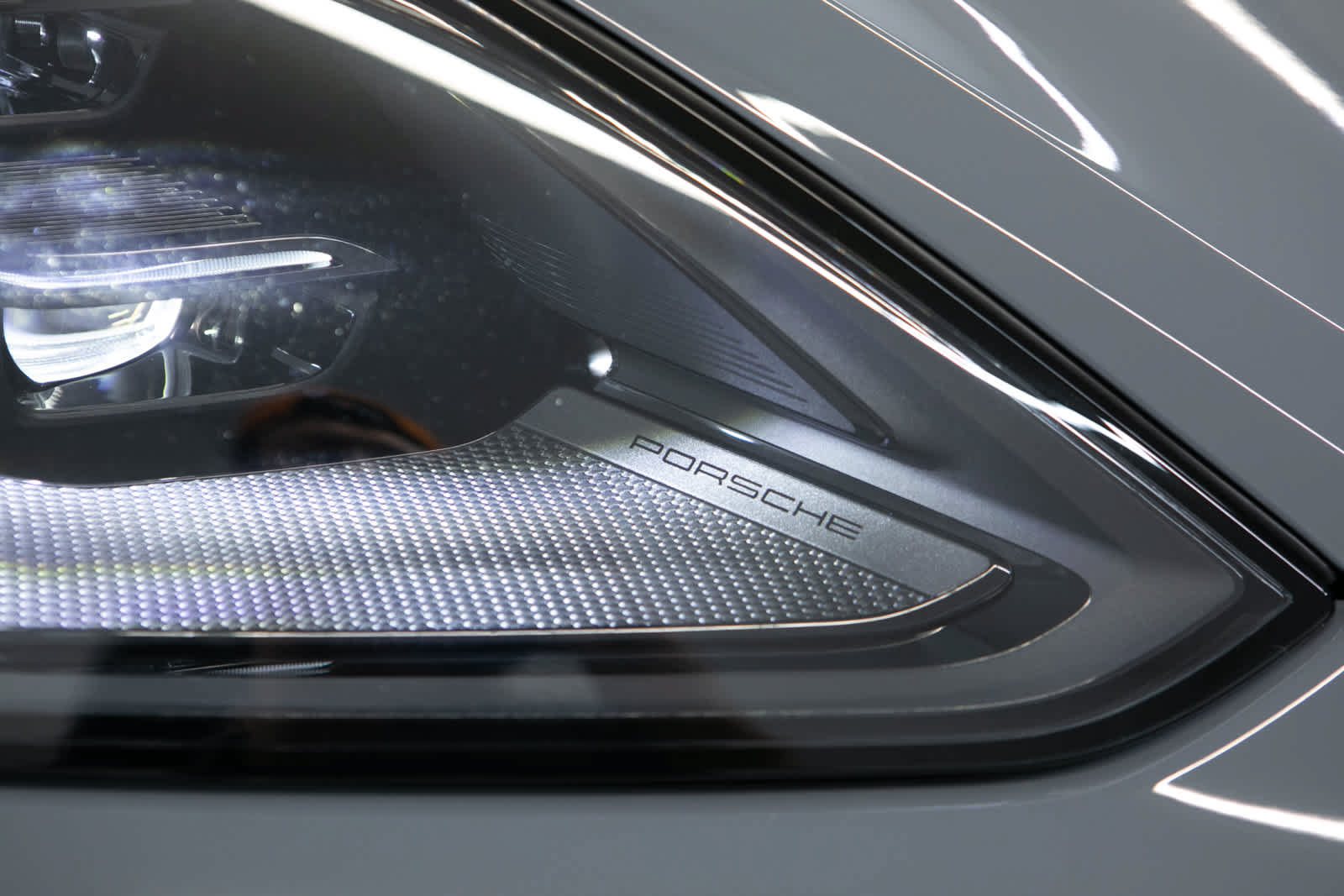 New 2026 Porsche Cayenne GTS AWD/4WD image 16
