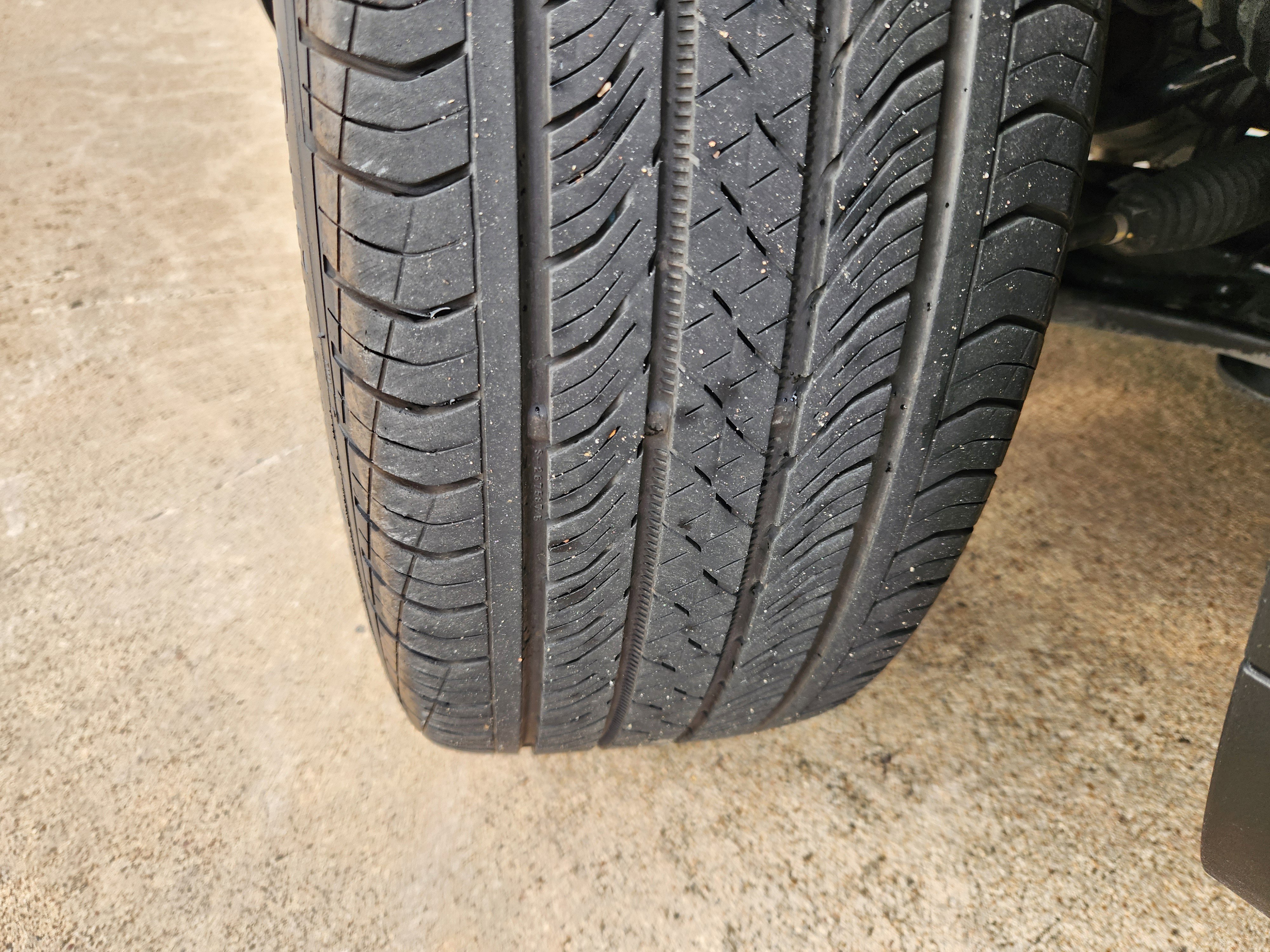 Certified 2024 Chevrolet Trax RS w/ Driver Confidence Package image 12