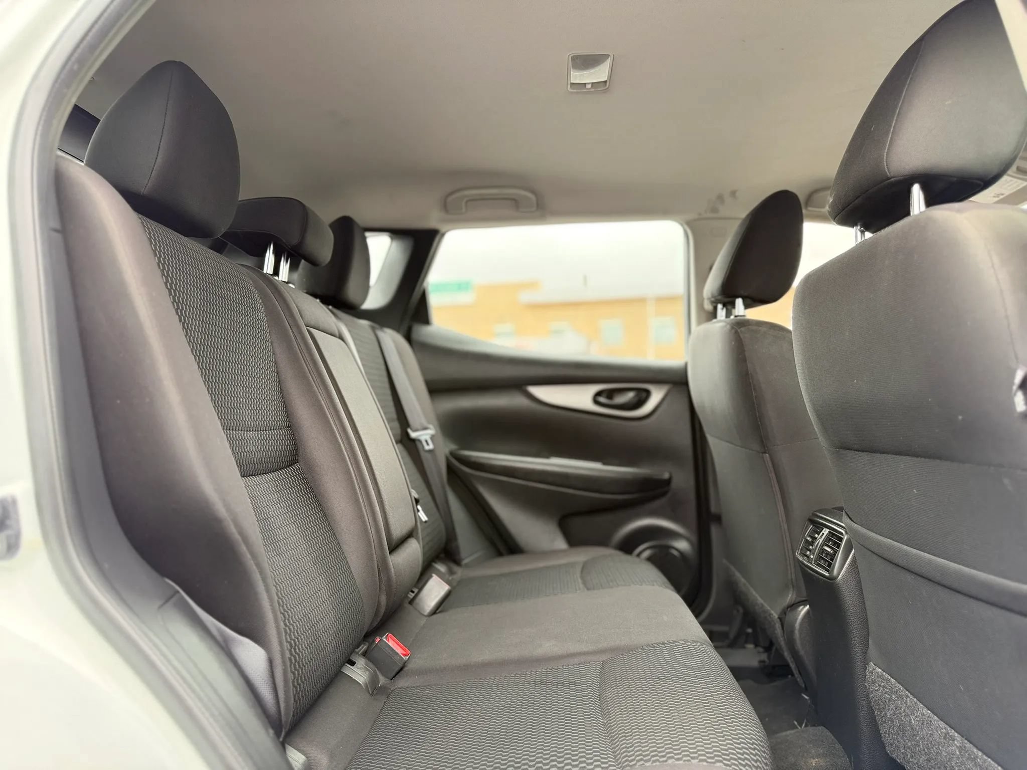 Used 2018 Nissan Rogue Sport S AWD/4WD image 29