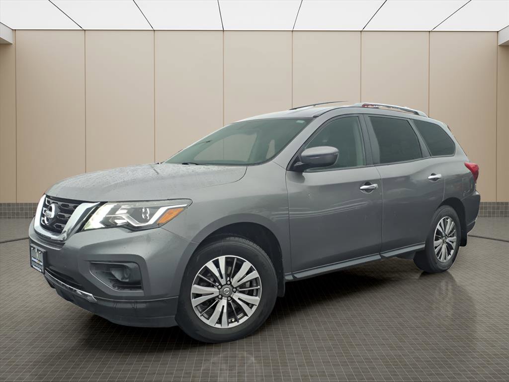 Used 2020 Nissan Pathfinder S image 2
