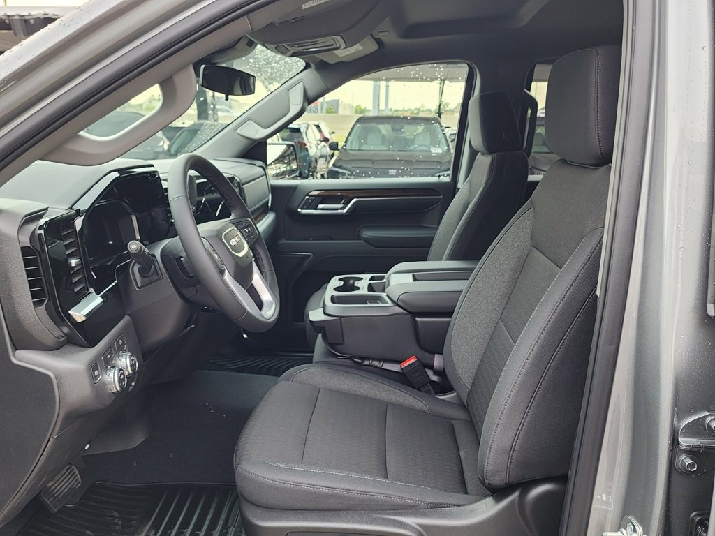 New 2026 GMC Sierra 1500 Elevation image 16