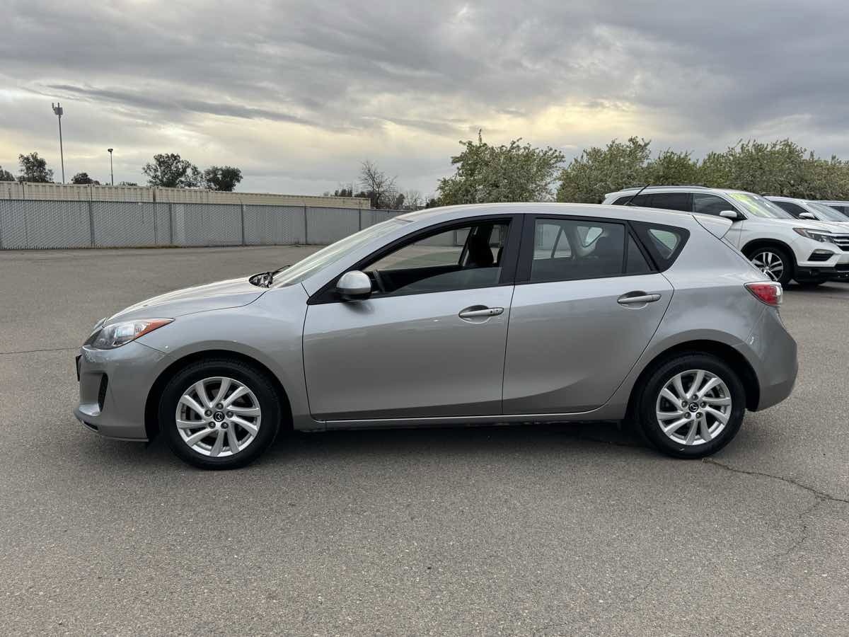 Used 2013 MAZDA MAZDA3 i Touring image 6