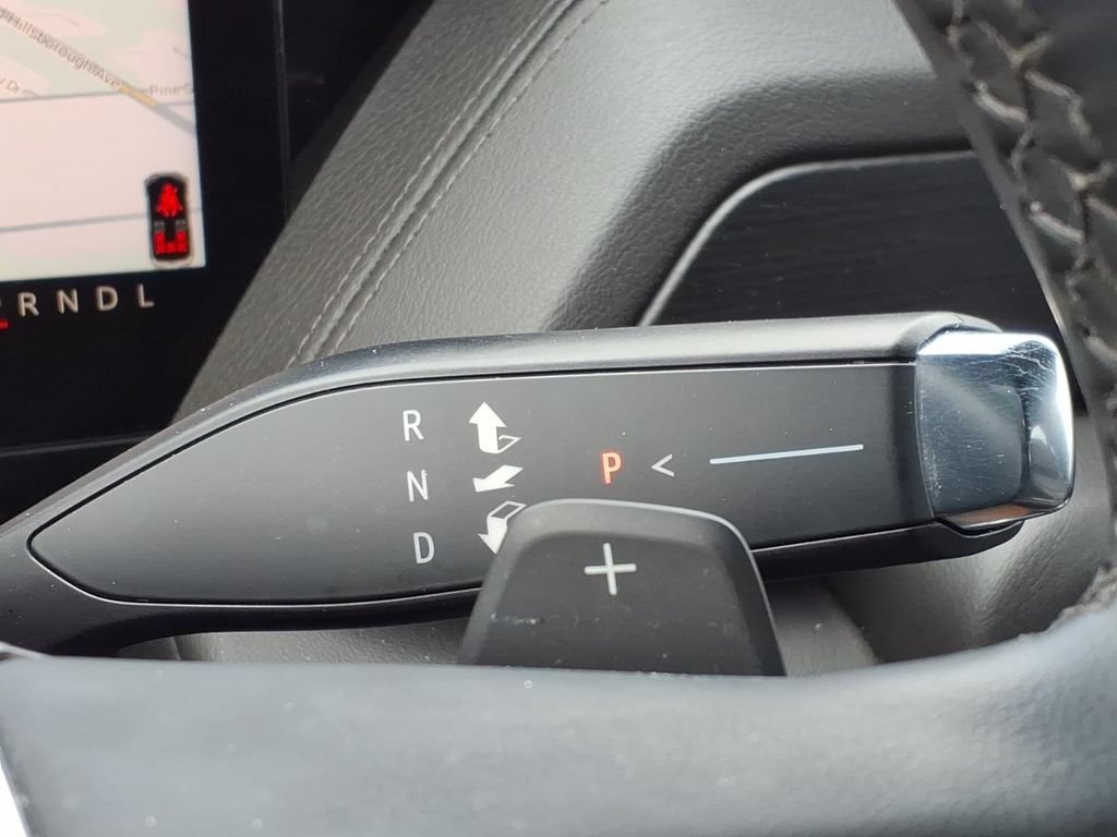 Used 2025 GMC Yukon Denali RWD image 29
