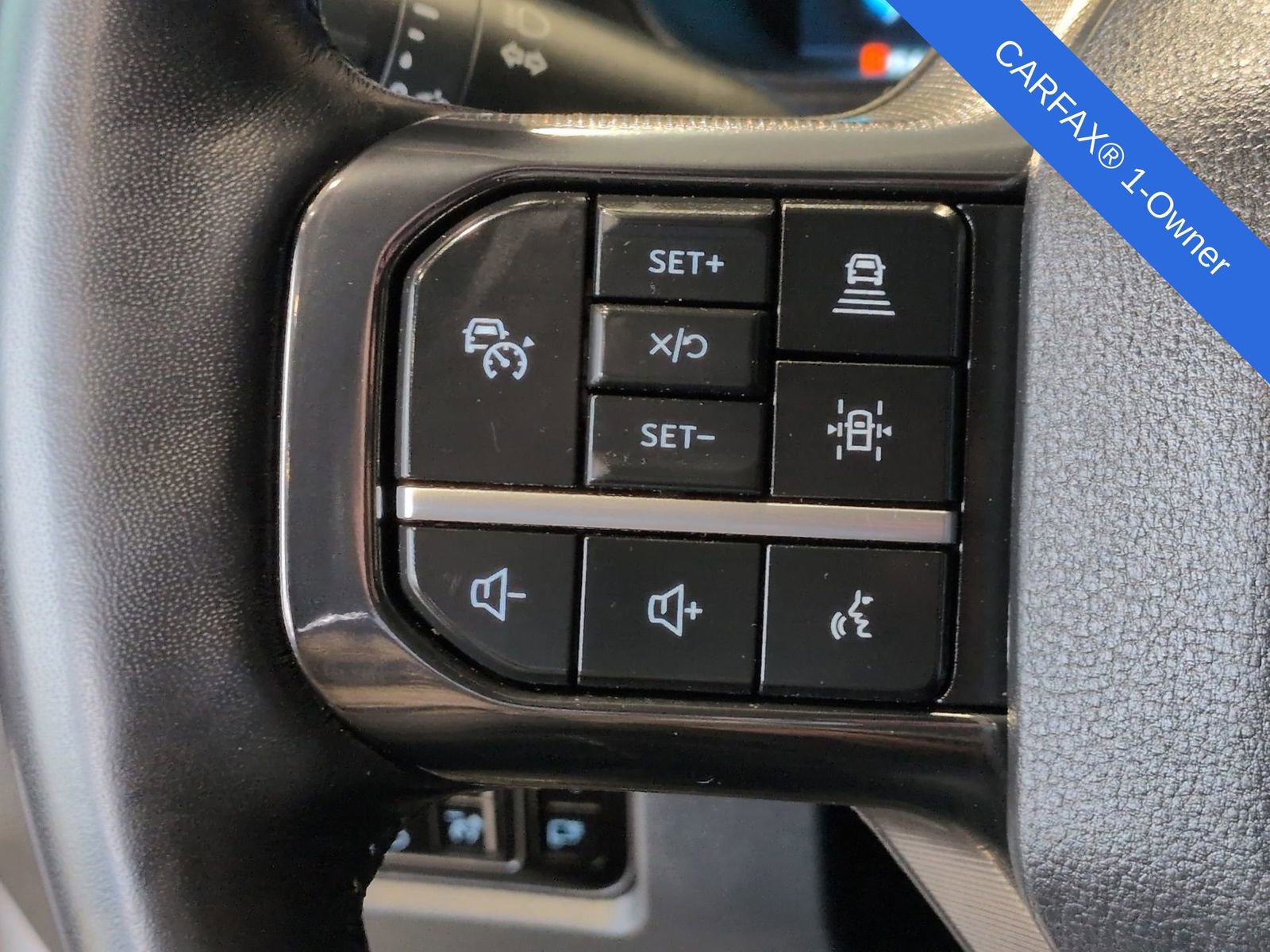 Used 2025 Ford F350 Platinum w/ FX4 Off-Road Package image 29