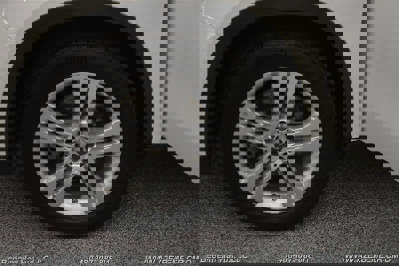 Used 2018 Mercedes-Benz GLA 250 4MATIC w/ Premium Package image 44