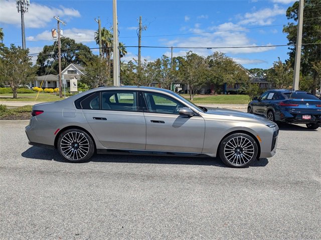 New 2026 BMW 740i w/ Executive Package image 3