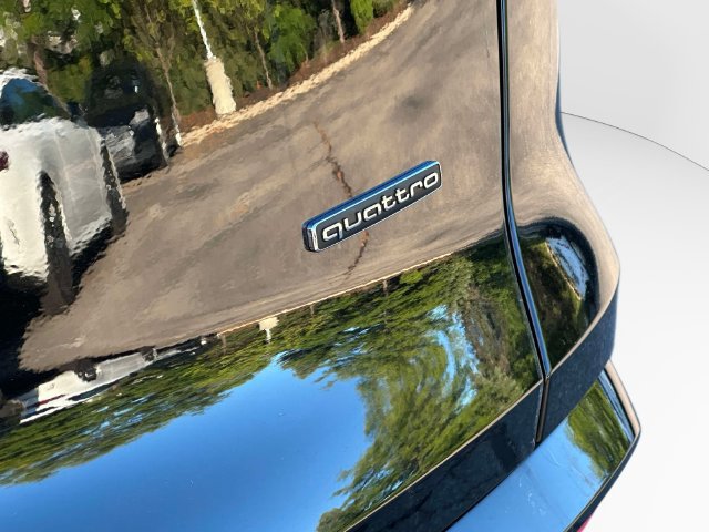 Certified 2025 Audi Q5 Premium Plus AWD/4WD image 11
