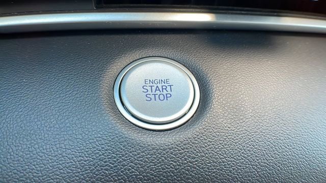 Used 2022 Hyundai Elantra SEL w/ Preferred Accessory Package image 14