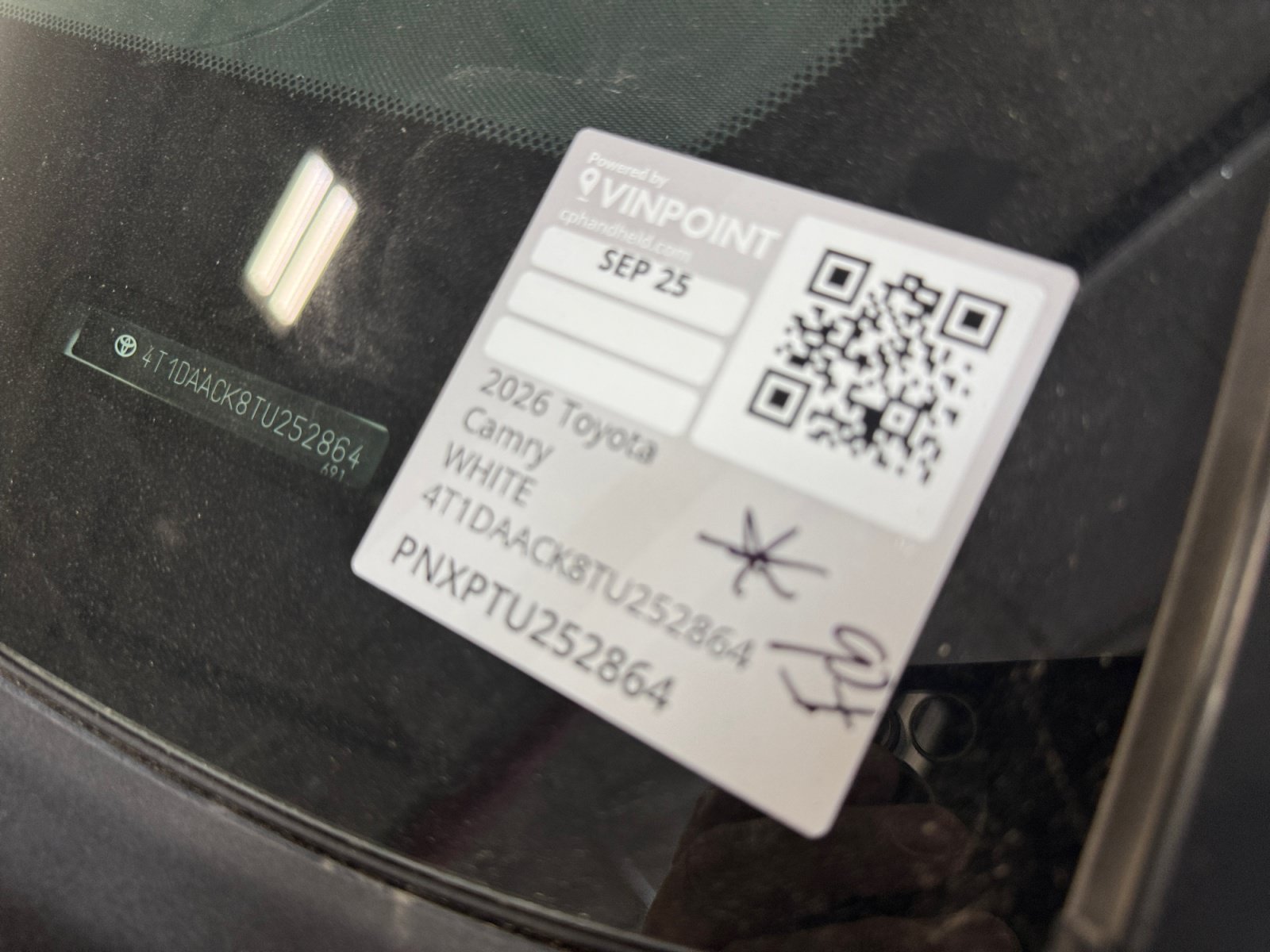 Certified 2026 Toyota Camry Hybrid w/ Convenience Package FWD image 22