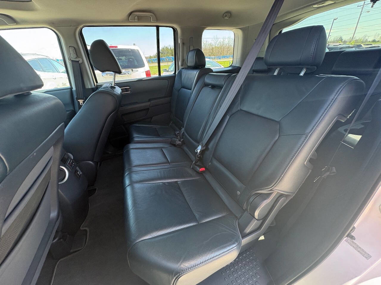 Used 2009 Honda Pilot EX-L image 17