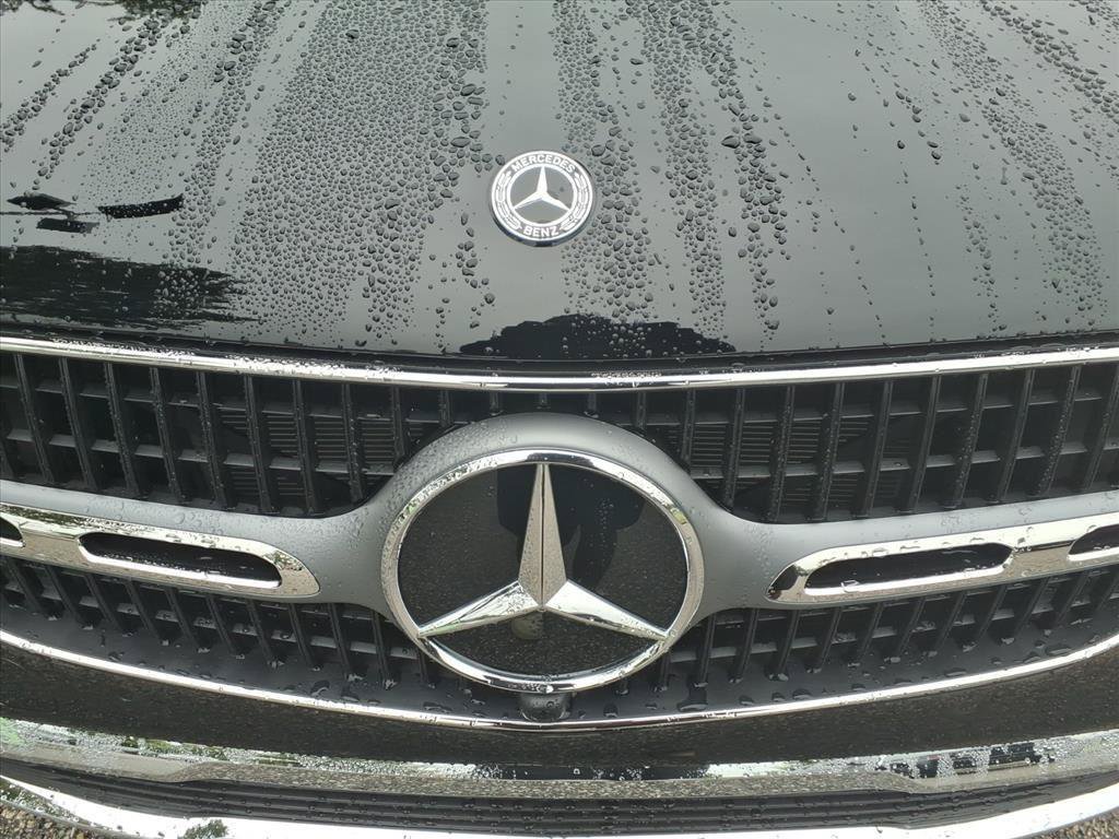 Used 2026 Mercedes-Benz GLC 350e 4MATIC image 3