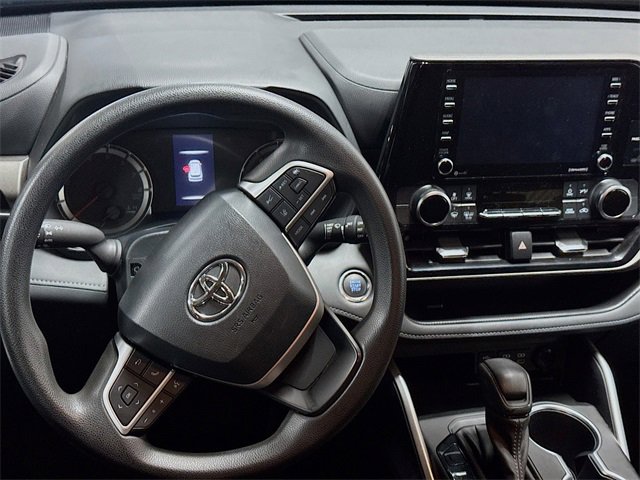 Used 2022 Toyota Highlander L image 13