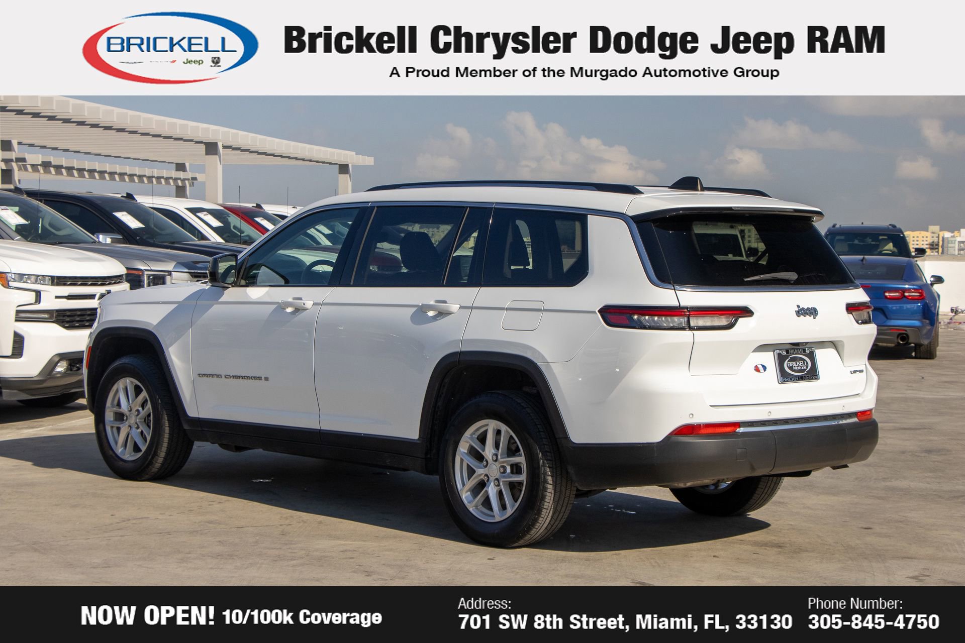 Used 2023 Jeep Grand Cherokee L Laredo image 7