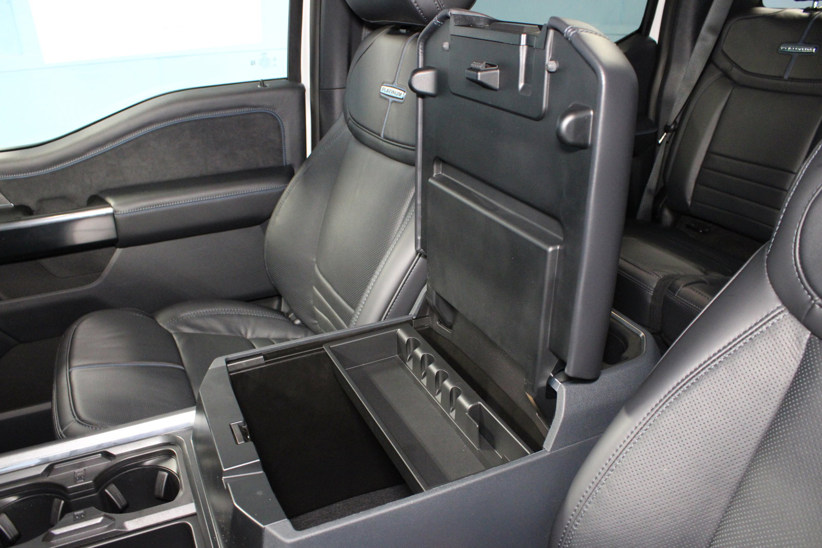 New 2025 Ford F250 Platinum image 19