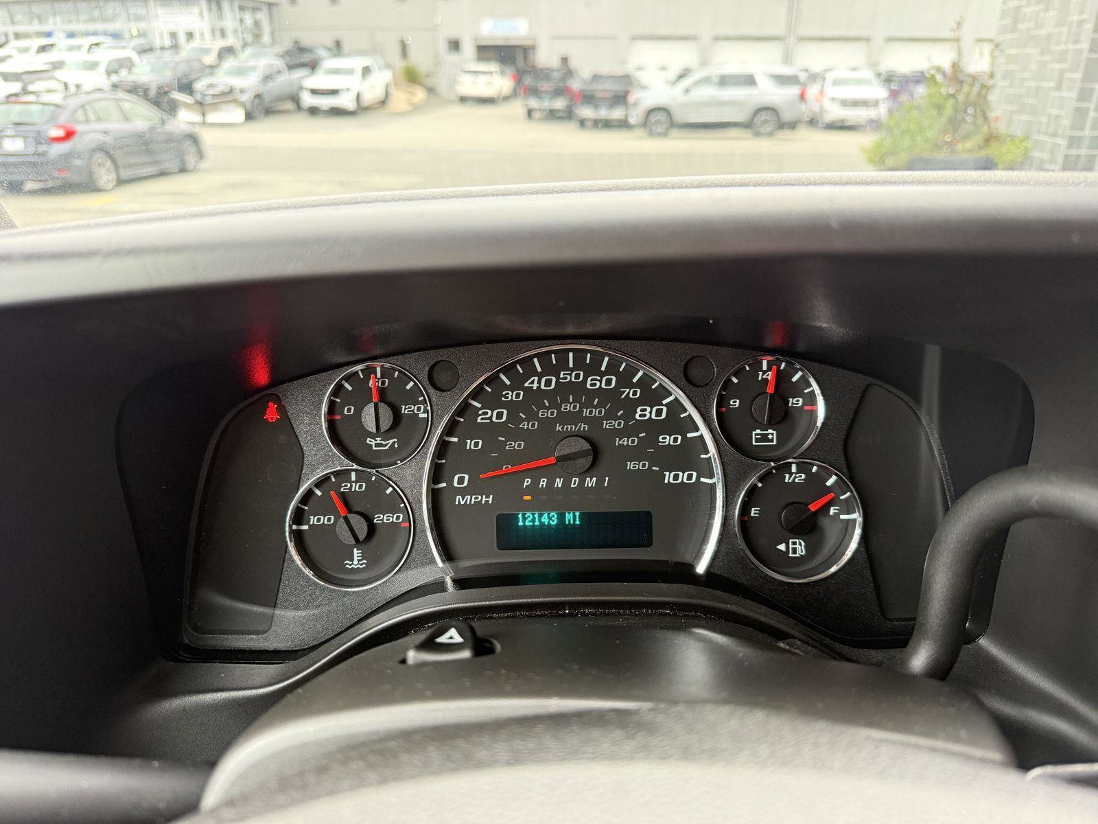 Used 2024 Chevrolet Express 2500 w/ Driver Convenience Package image 16