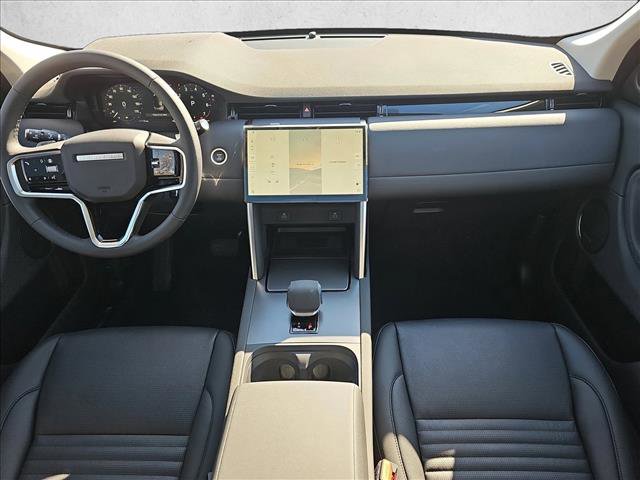 Used 2025 Land Rover Discovery Sport S image 9